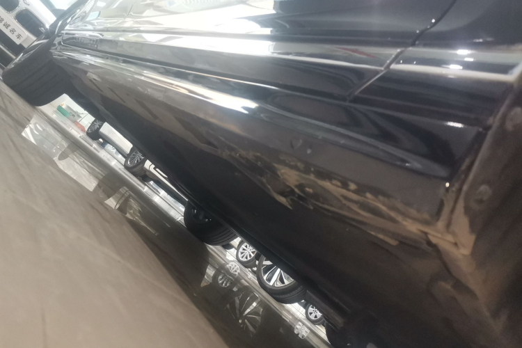 大众 迈腾 2023款 200万辆纪念版 330TSI DSG豪华型局部细节9001