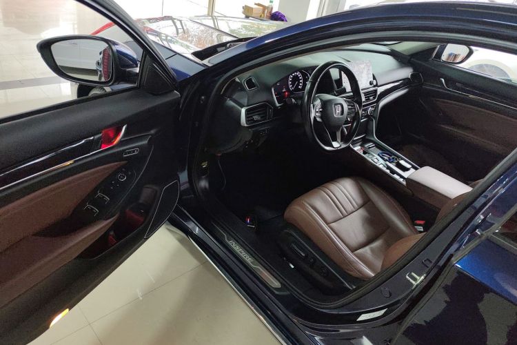 本田 英仕派 2019款 锐·混动 2.0L 净尚版 国VI中控内饰20