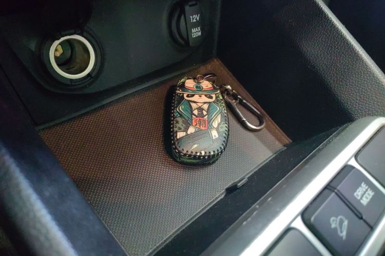 北京现代ix25 2017款 1.6L 自动智能型中控内饰11