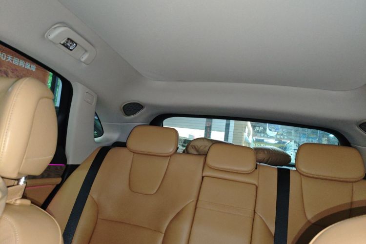 鸿蒙智行 问界M5 2022款 增程四驱至臻版局部细节22