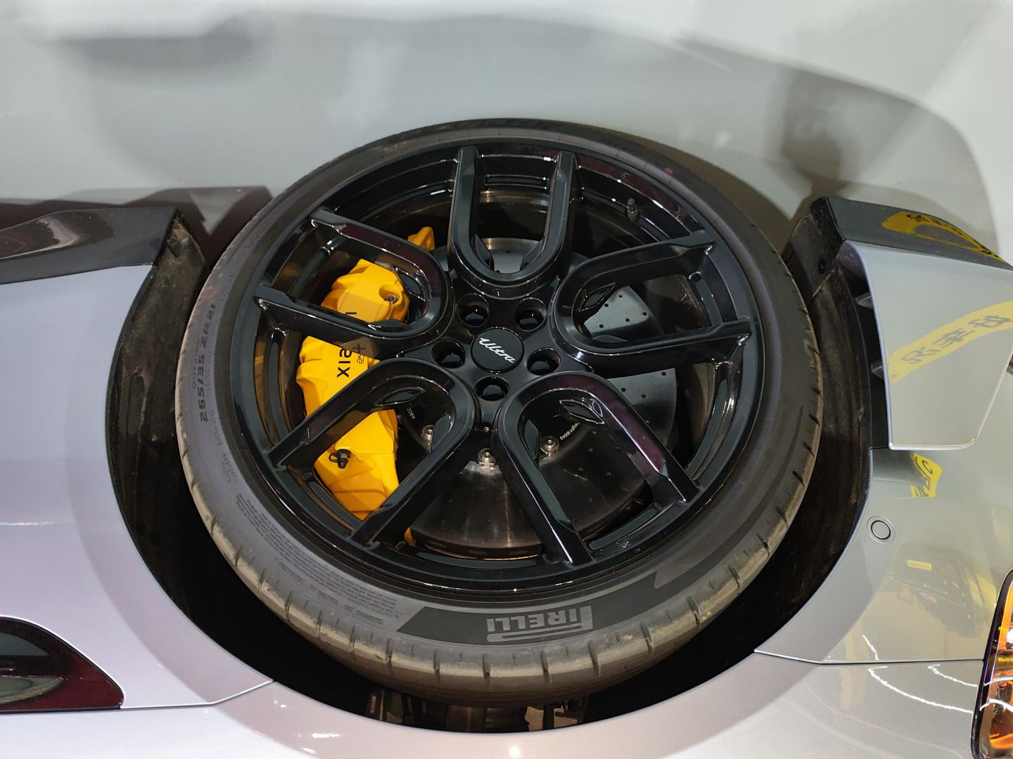 小米汽车 小米SU7 Ultra 2025款 Ultra