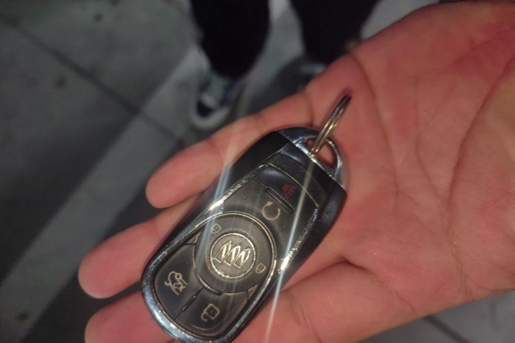 别克GL8 2013款 3.0L GT豪华商务豪雅版中控内饰7001