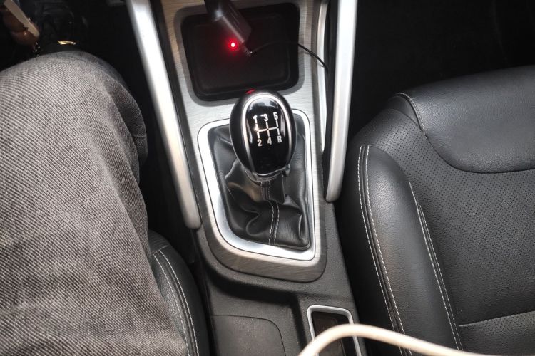 吉利汽车 远景X3 2017款 1.5L 手动精英型局部细节18