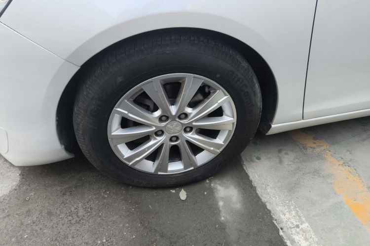 标致308S 2015款 1.2T 自动劲驰版车身外观6007