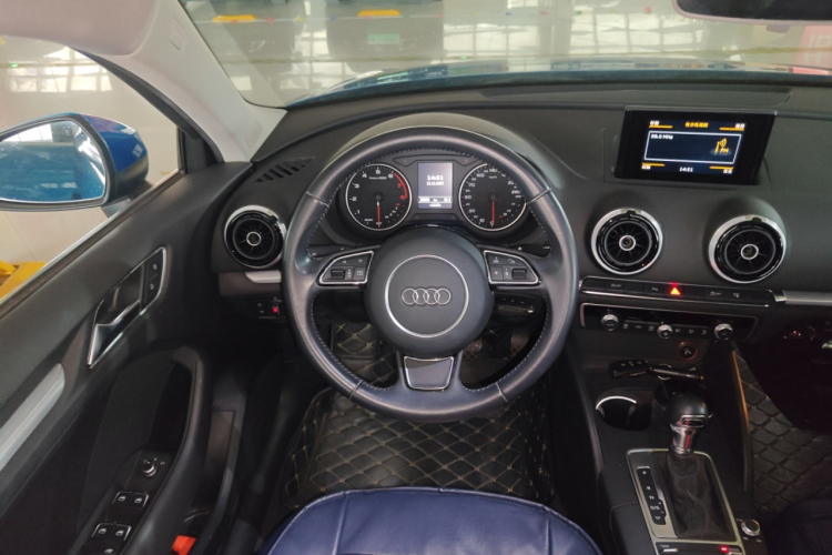 奥迪A3 2015款 Sportback 35 TFSI 百万纪念舒享型局部细节13