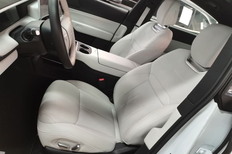 小鹏G6 2024款 580 长续航 Plus中控内饰19