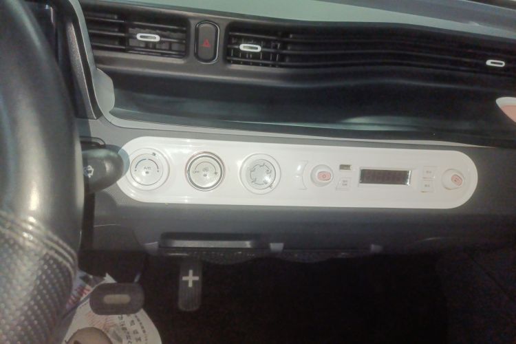 五菱汽车 宏光MINIEV 2022款 马卡龙臻享款 磷酸铁锂中控内饰16