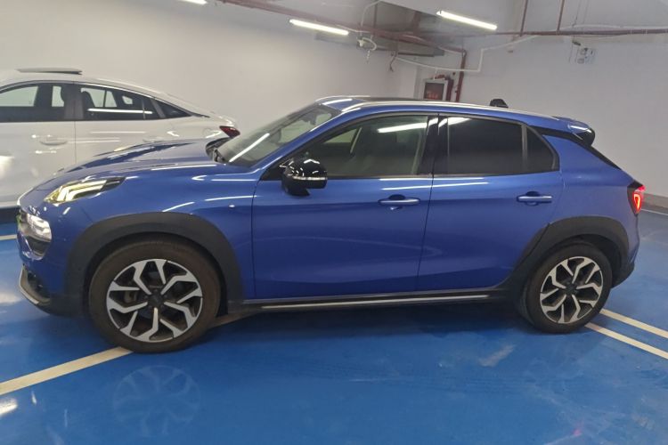 领克02 2018款 1.5T DCT两驱劲Pro版 国V车身外观4