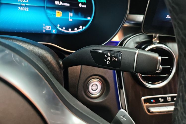 奔驰C级 2020款 改款 C 260 L 运动版中控内饰18