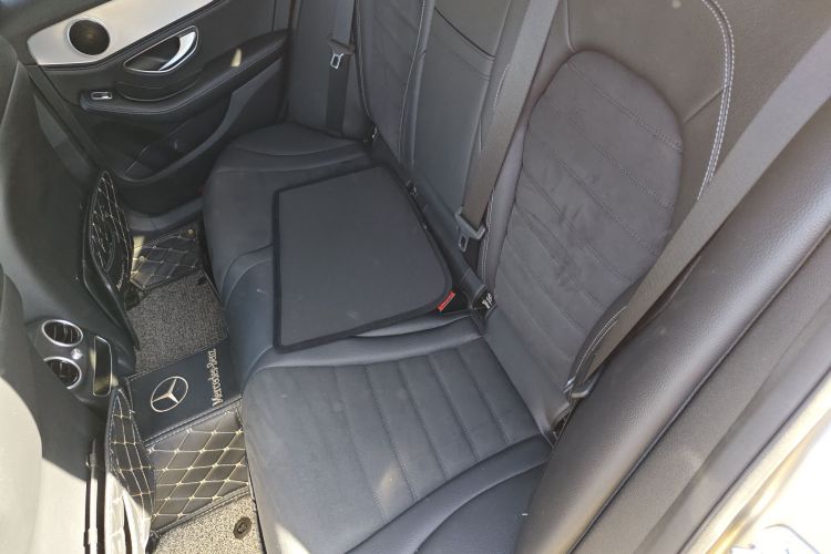 奔驰C级 2019款 C 260 运动版中控内饰7004