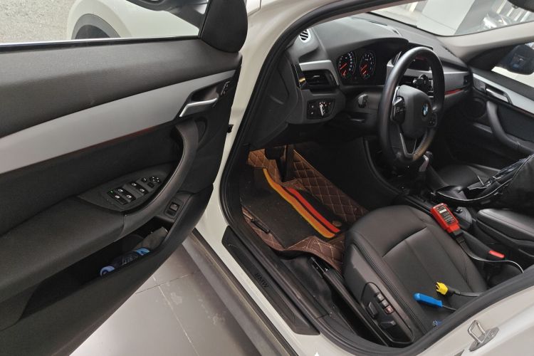 宝马X1 2019款 sDrive20Li 领先型中控内饰20