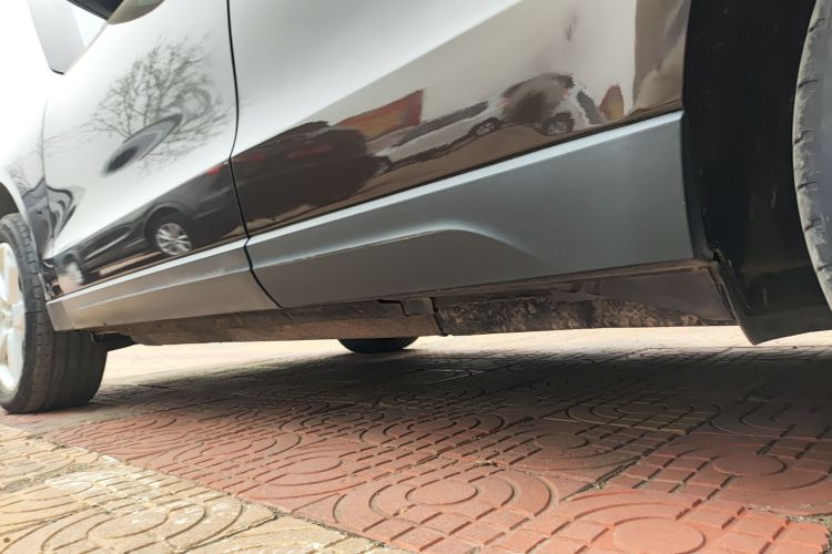 奥迪Q5 2013款 40 TFSI 舒适型局部细节9002