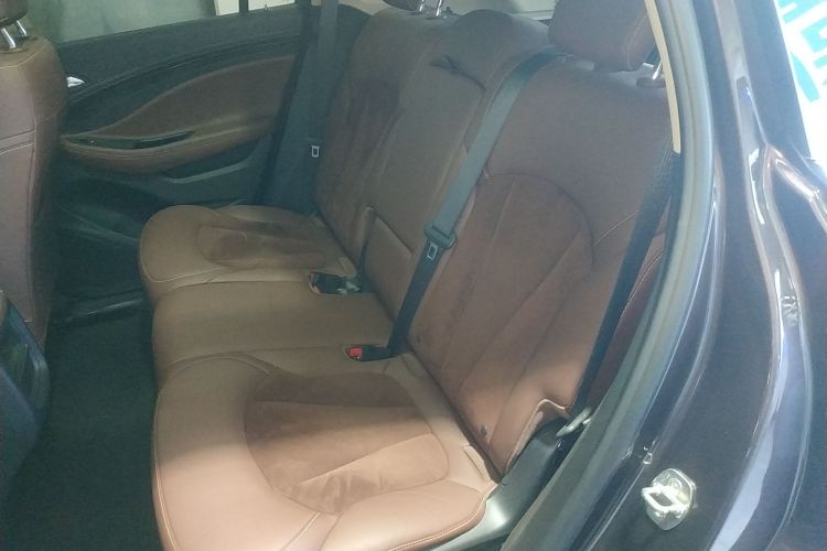 别克 昂科威 2017款 28T 四驱精英型中控内饰21