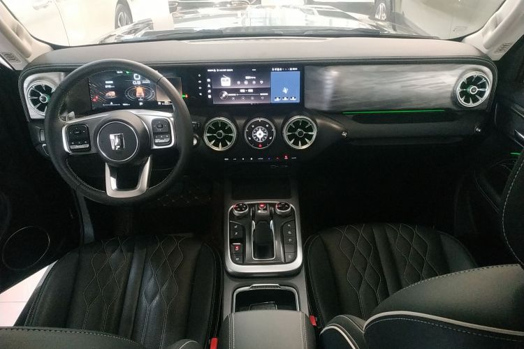 坦克300 2024款 2.0T 挑战者中控内饰12