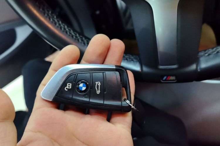 宝马1系 2021款 改款 120i M运动曜夜版中控内饰7001