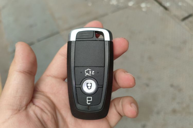 福特 金牛座 2019款 EcoBoost 245 悦享版中控内饰7001