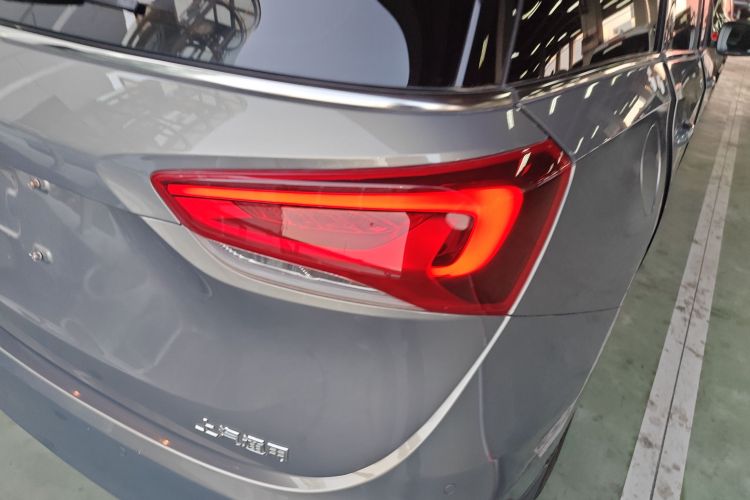 别克GL6 2019款 18T 6座互联尊贵型 国VI车身外观9