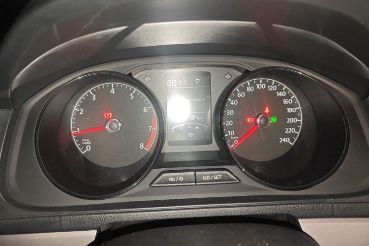 大众 朗逸 2017款 1.6L 自动风尚版中控内饰14