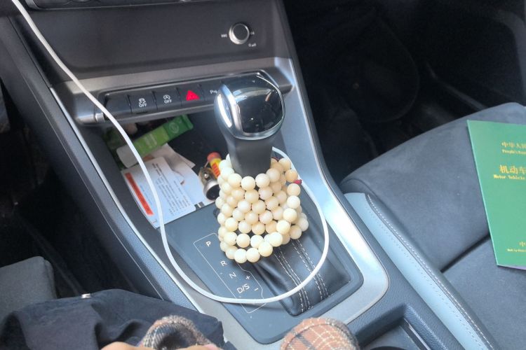 奥迪Q3 2022款 35 TFSI 进取动感型中控内饰18