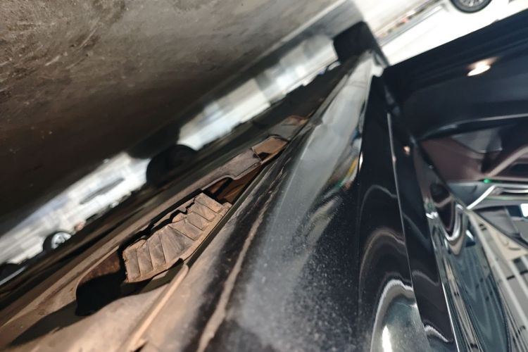 宝马5系 2019款 530Li 领先型 豪华套装局部细节9002