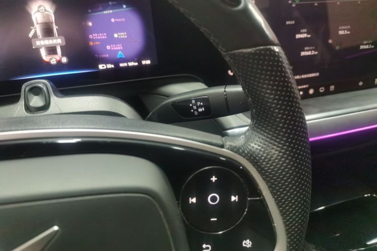 小鹏P7 2022款 586G中控内饰18