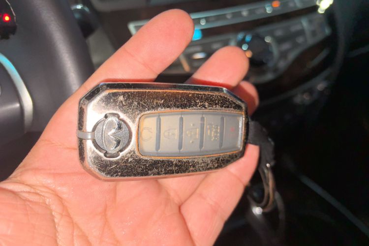 英菲尼迪QX60(进口) 2016款 2.5 S/C Hybrid 两驱卓越版 国V中控内饰11