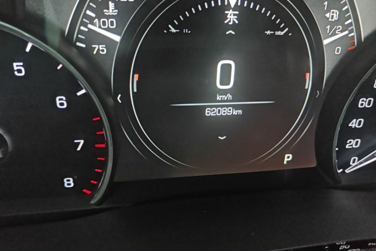 凯迪拉克XT5 2018款 28T 四驱豪华型中控内饰15