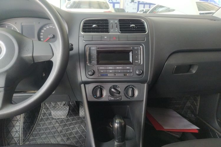 大众 Polo 2013款 1.6L 自动舒适版中控内饰16