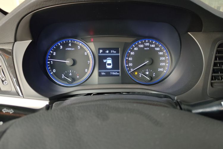 现代 名图 2017款 1.8L 自动智能型GLS 国V中控内饰14