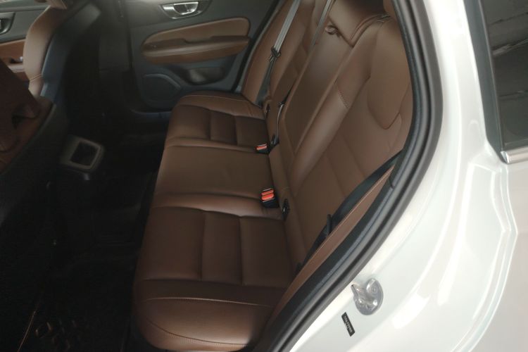 沃尔沃V60 2024款 B5 智远豪华版中控内饰7004