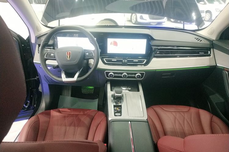 红旗HS5 2025款 2.0T 两驱旗享Pro版中控内饰7002