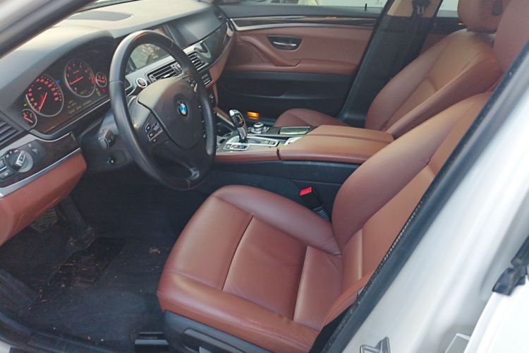 宝马5系 2014款 525Li 领先型局部细节19