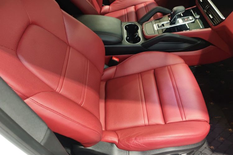 保时捷 Cayenne新能源 2023款 Cayenne E-Hybrid 2.0T局部细节41