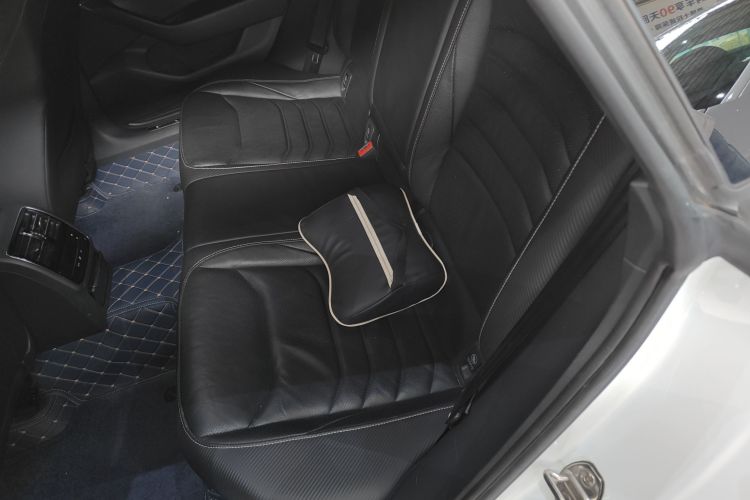 一汽-大众CC 2020款 330TSI 魅颜版 国VI中控内饰21