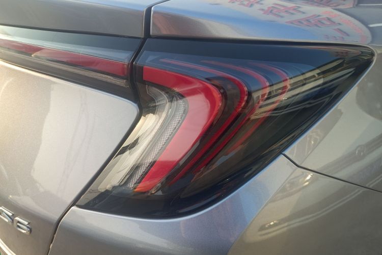 ARCFOX极狐 极狐 阿尔法S6 2025款 735MAX 160kW车身外观9