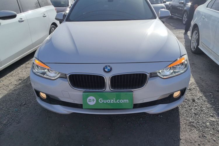 宝马3系 2018款 320Li 时尚型车身外观2