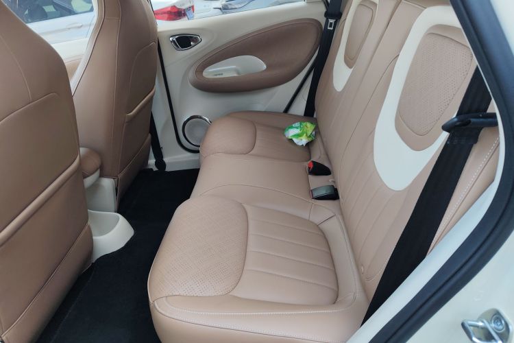 五菱汽车 五菱缤果 2025款 333km 灵犀互联款中控内饰7004