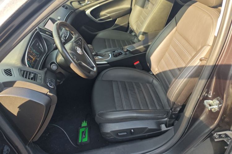 别克 君威 2015款 1.6T 精英技术型局部细节19