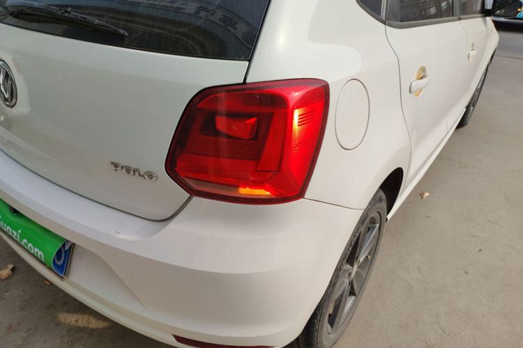 大众 Polo 2016款 1.4L 手动风尚型车身外观9