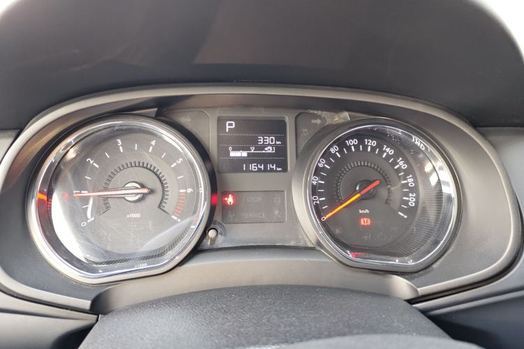 雪铁龙C3-XR 2015款 1.6L 自动先锋型中控内饰14