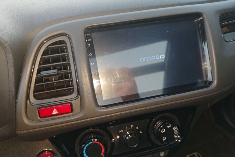 本田 缤智 2017款 1.8L CVT两驱先锋型中控内饰16