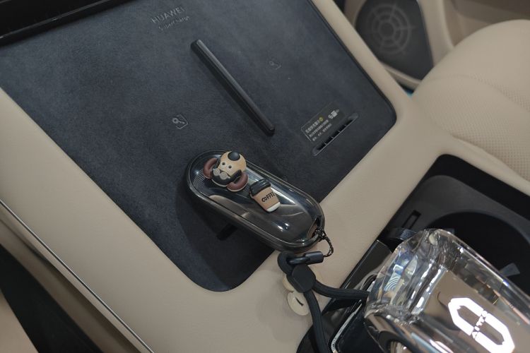 鸿蒙智行 问界M7 2024款 1.5T 后驱Plus版 5座中控内饰11