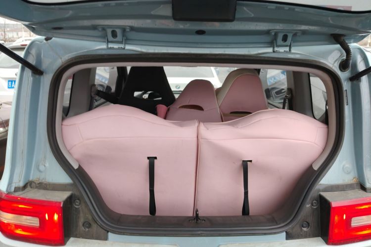 五菱汽车 宏光MINIEV 2022款 轻松款 三元锂机舱底盘23