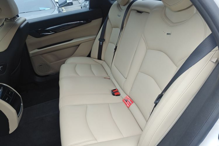 凯迪拉克CT6 2019款 28T 时尚型中控内饰7004