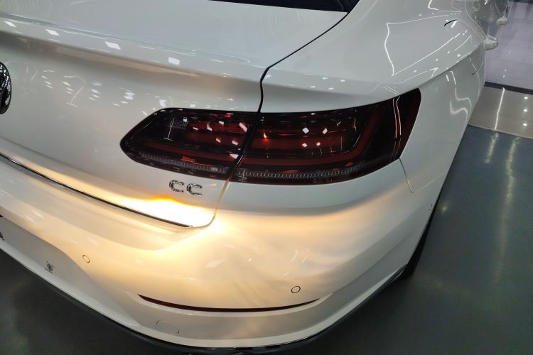 一汽-大众CC 2020款 330TSI 魅颜版 国VI车身外观9