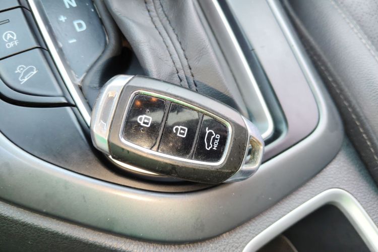 北京现代ix35 2019款 2.0L 自动两驱智勇·畅享版 国VI中控内饰11