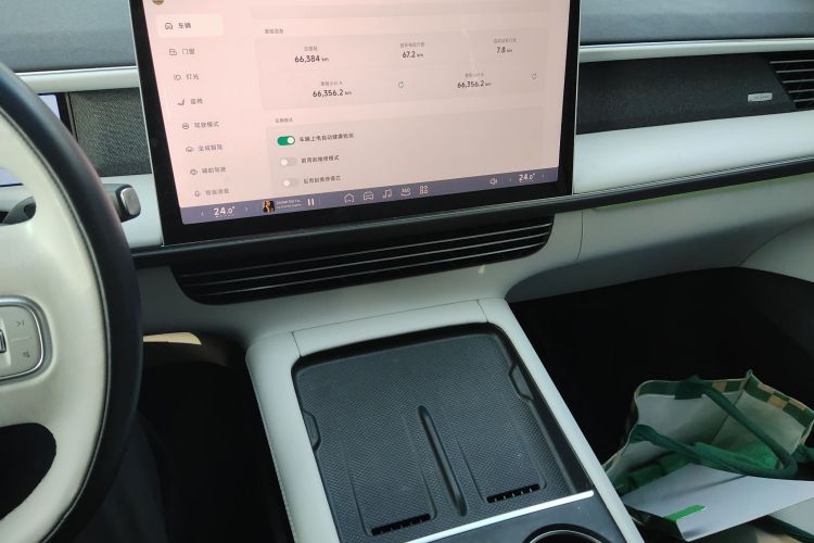 小鹏G6 2023款 580 长续航 Pro中控内饰16