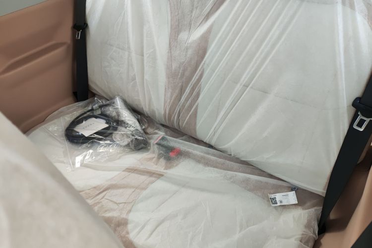 吉利银河 2024款 熊猫mini 200km 耐力熊中控内饰7004