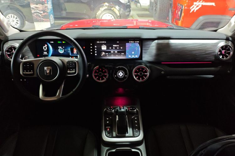 坦克300 2021款 城市版 2.0T 很有型中控内饰12