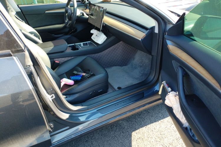 特斯拉 Model 3 2021款 标准续航后驱升级版局部细节9005